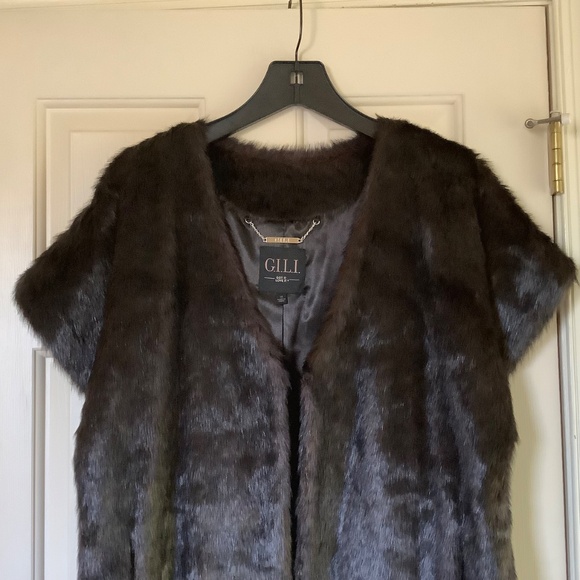 G.I.L.I. Faux Mink Short Sleeve Vest Coffee Bean SZ 14 - Picture 2 of 16